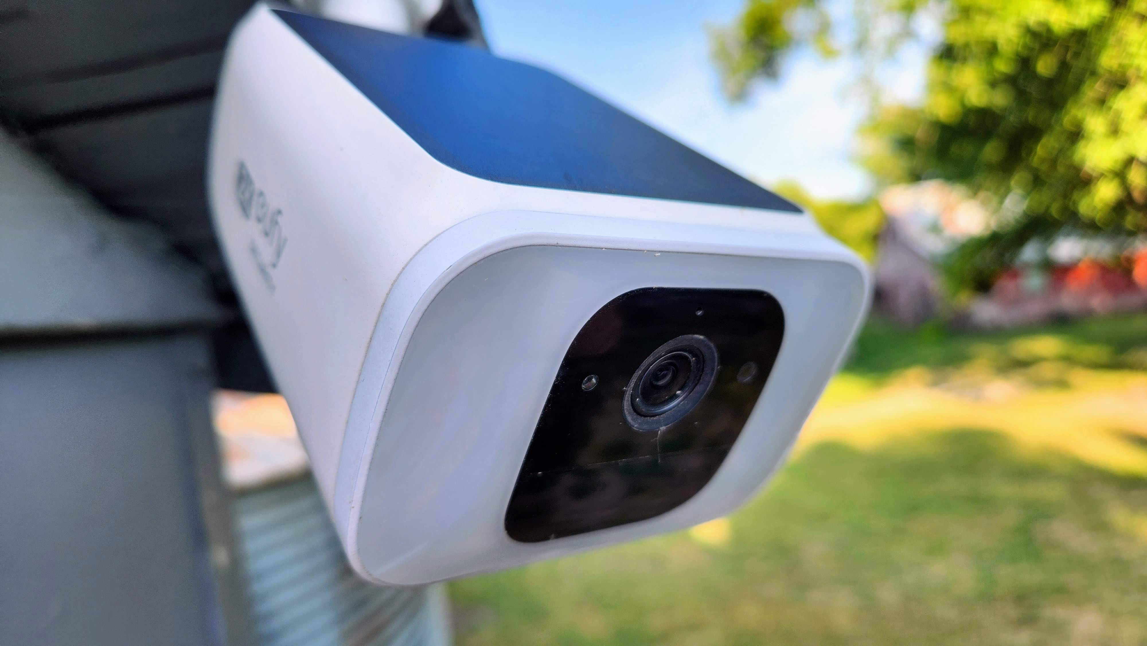 Eufy SoloCam L40 Review: An Outdoor Wireless 2K Spotlight Camera Tested